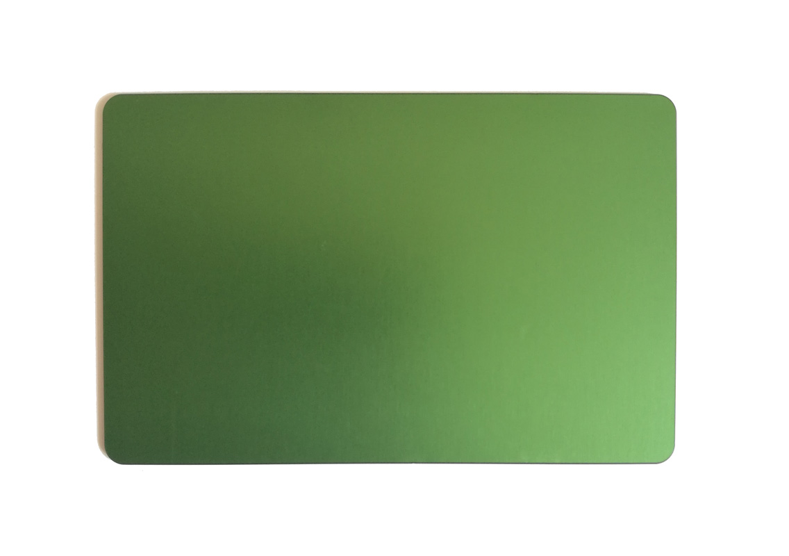 Platnička Tesla 8,5 x 5,5 cm zelená